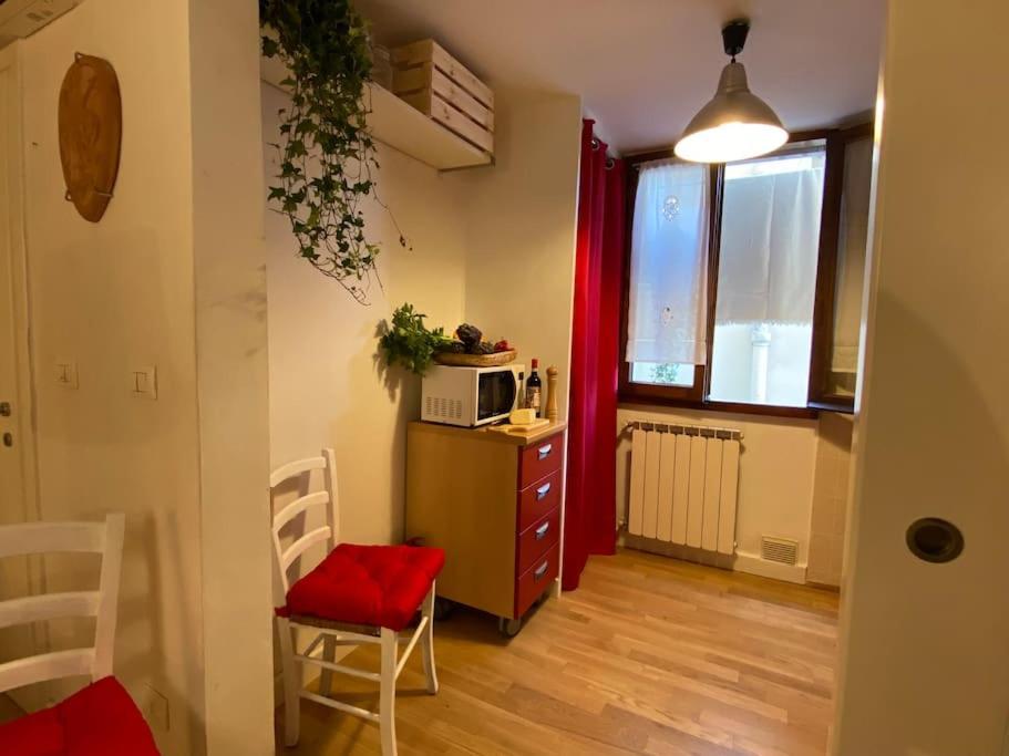 San Lorenzo Apartment In Red Florenţa Exterior foto